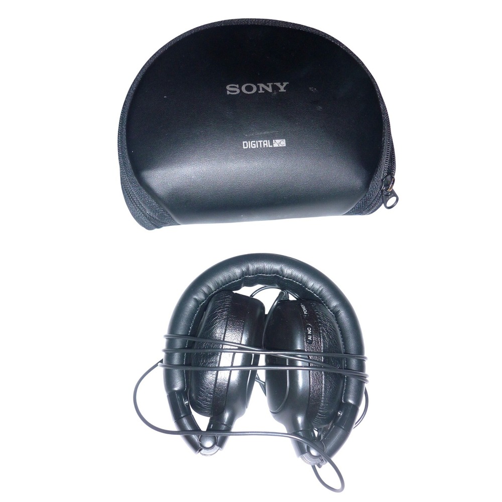 Sony MDR-NC500D Digital Noise Canceling‎ Headphones Travel Case Bundle